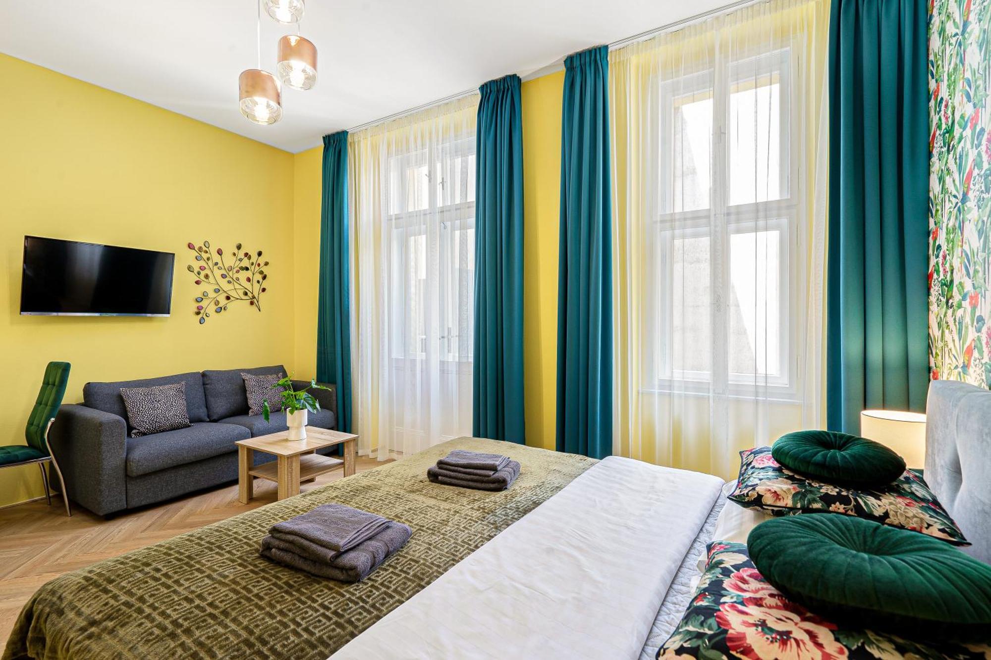 Oasis Apartments At Charles Square Prague Exterior photo